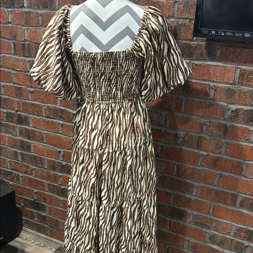 Vestique Zebra Print Maxi Dress. Size Small. - Picture 6 of 10